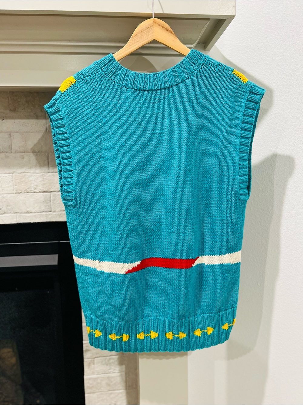 Vintage Equestrian Horse Themed V-Neck Hand Knit Sweater Vest - Picture 2 of 8
